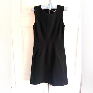 Diane Von Furstenberg back fully zipped little black dress